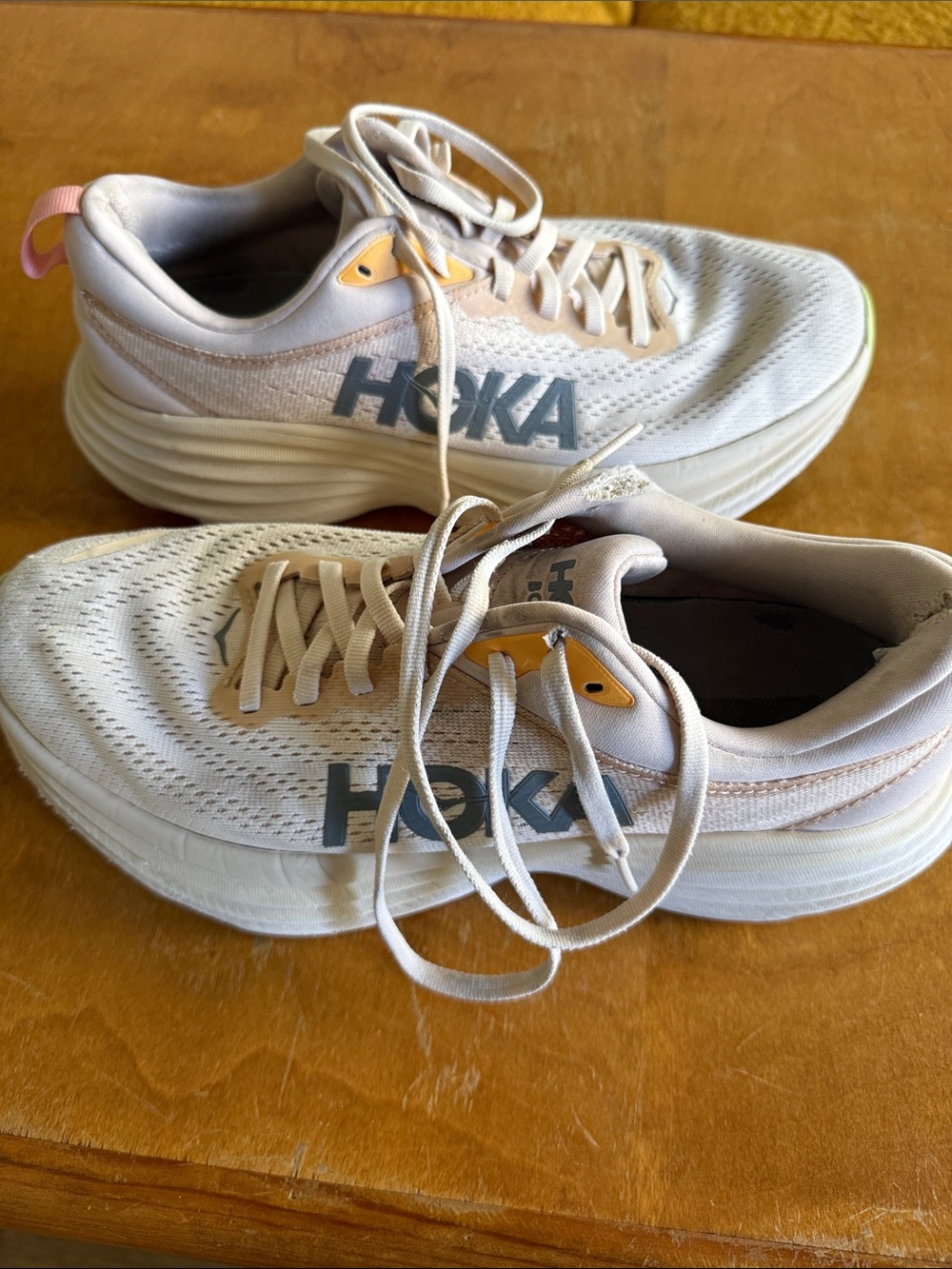 Hoka BONDI 8